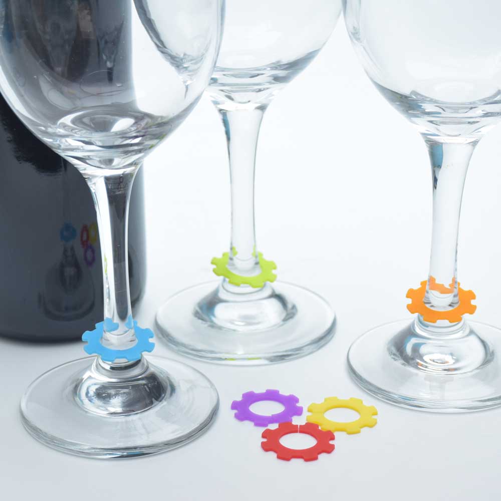 מיתוג כוסות יין