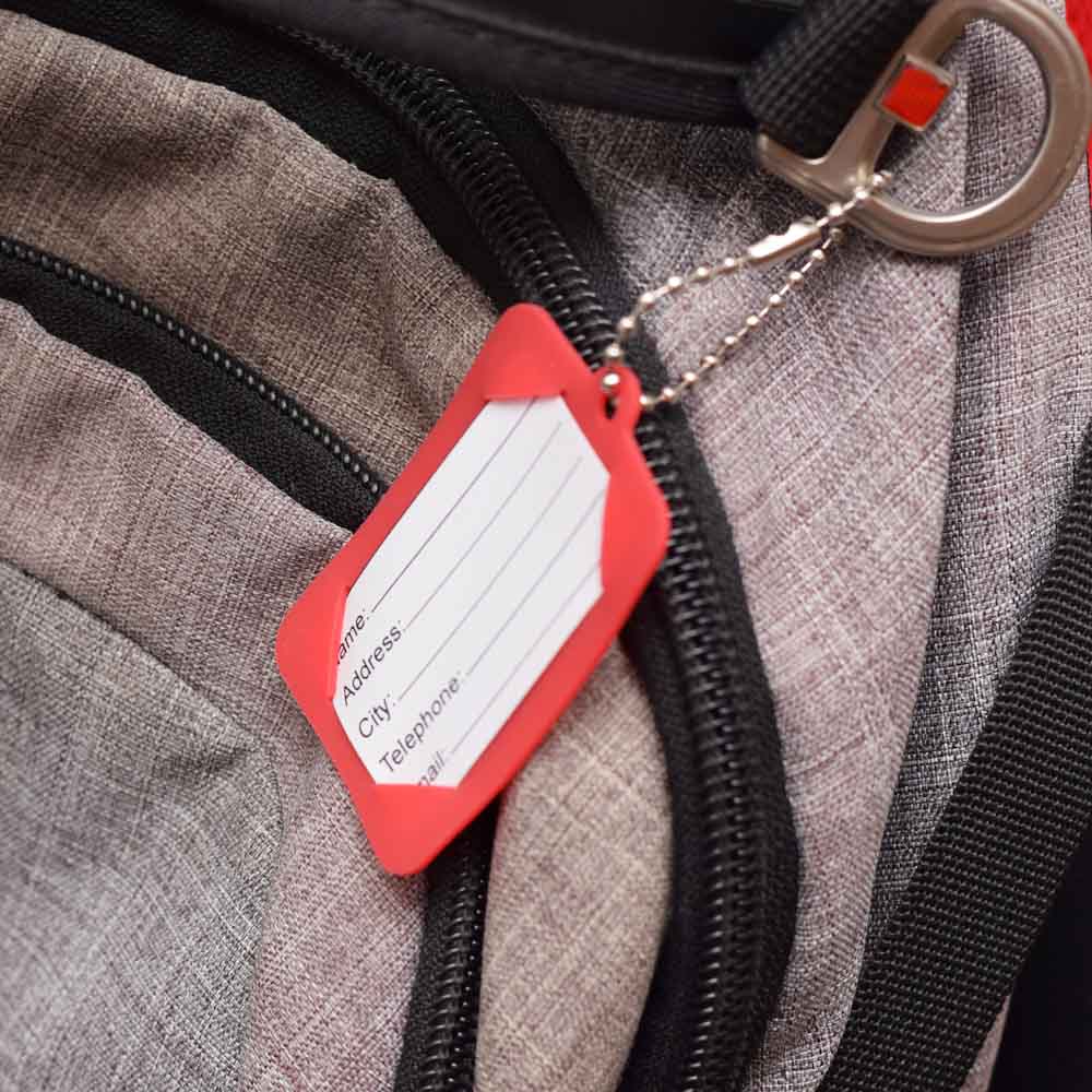 תג עם פרטים אישיים  לסימון תיקים