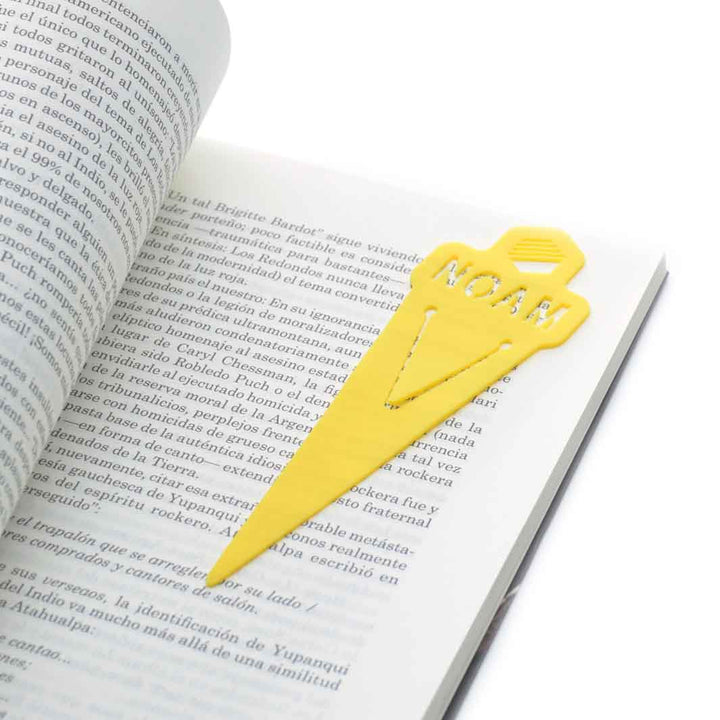 מיתוג עסקי על גבי סימניות לספר