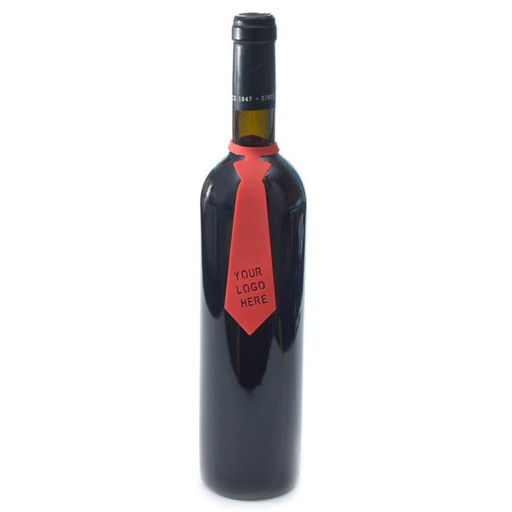 לוגו על גבי בקבוק שתייה