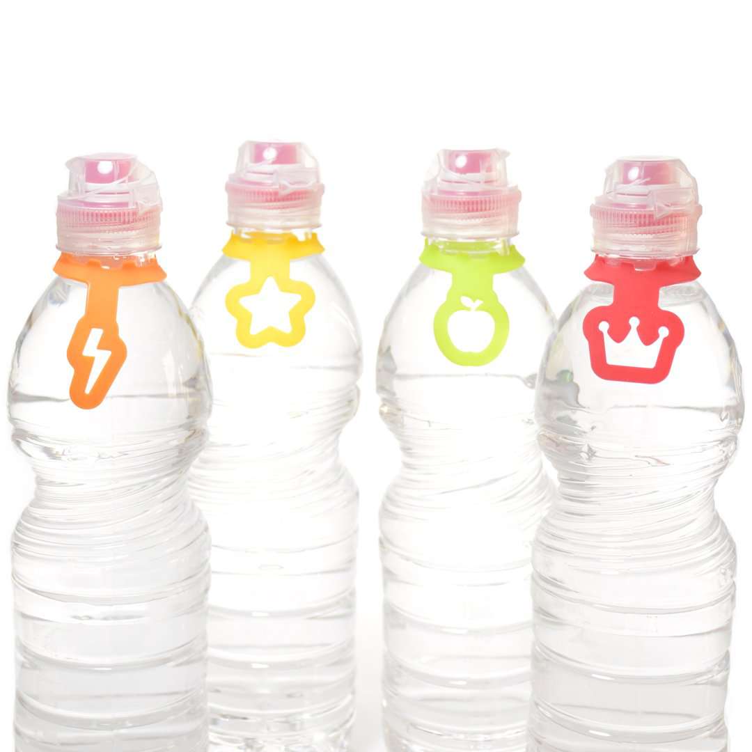 תג עם איור לבקבוק מים-Name-Me