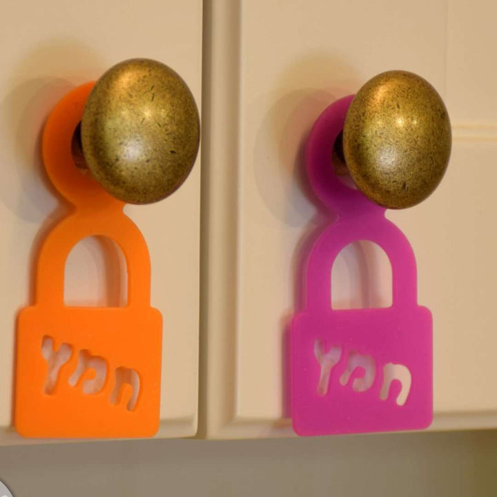 סימון לארונות חמץ/כשר-Name-Me