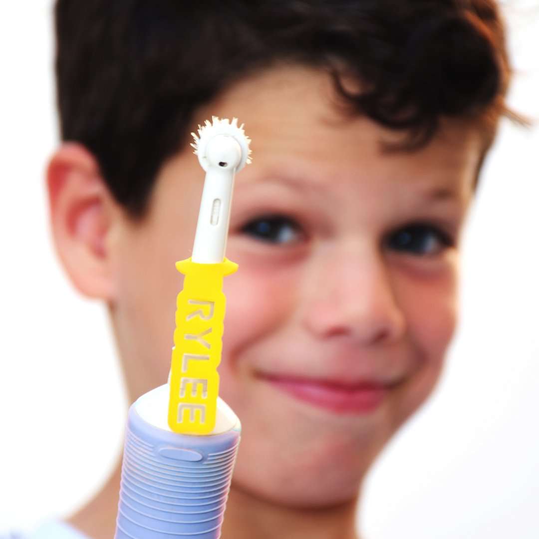 תווית שם למברשת שיניים-Name-Me