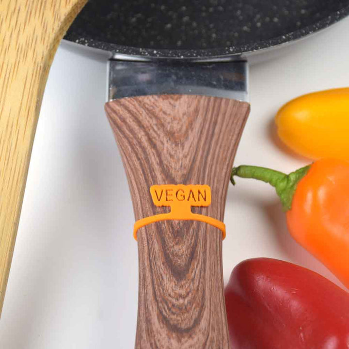 איך לסמן כלי אוכל טבעונים בעבודה או בבית