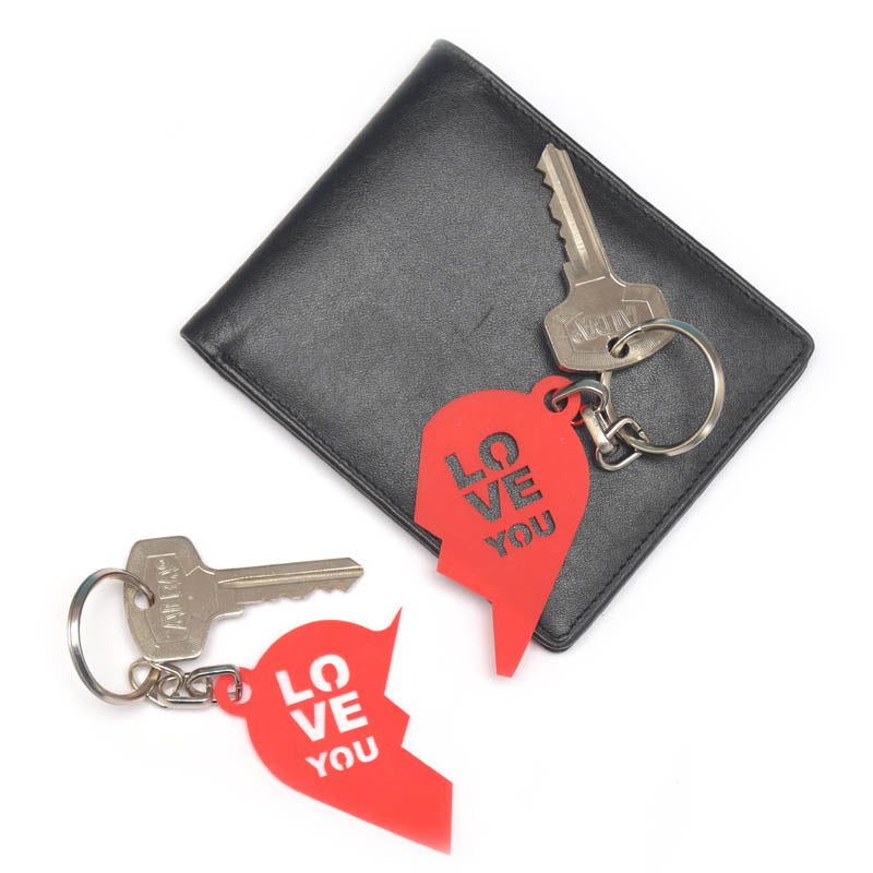 מחזיק מפתחות לב חצוי ליום האהבה